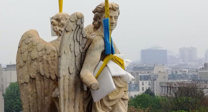 Val de Grâce ange suspendu. Photo François Collombet.